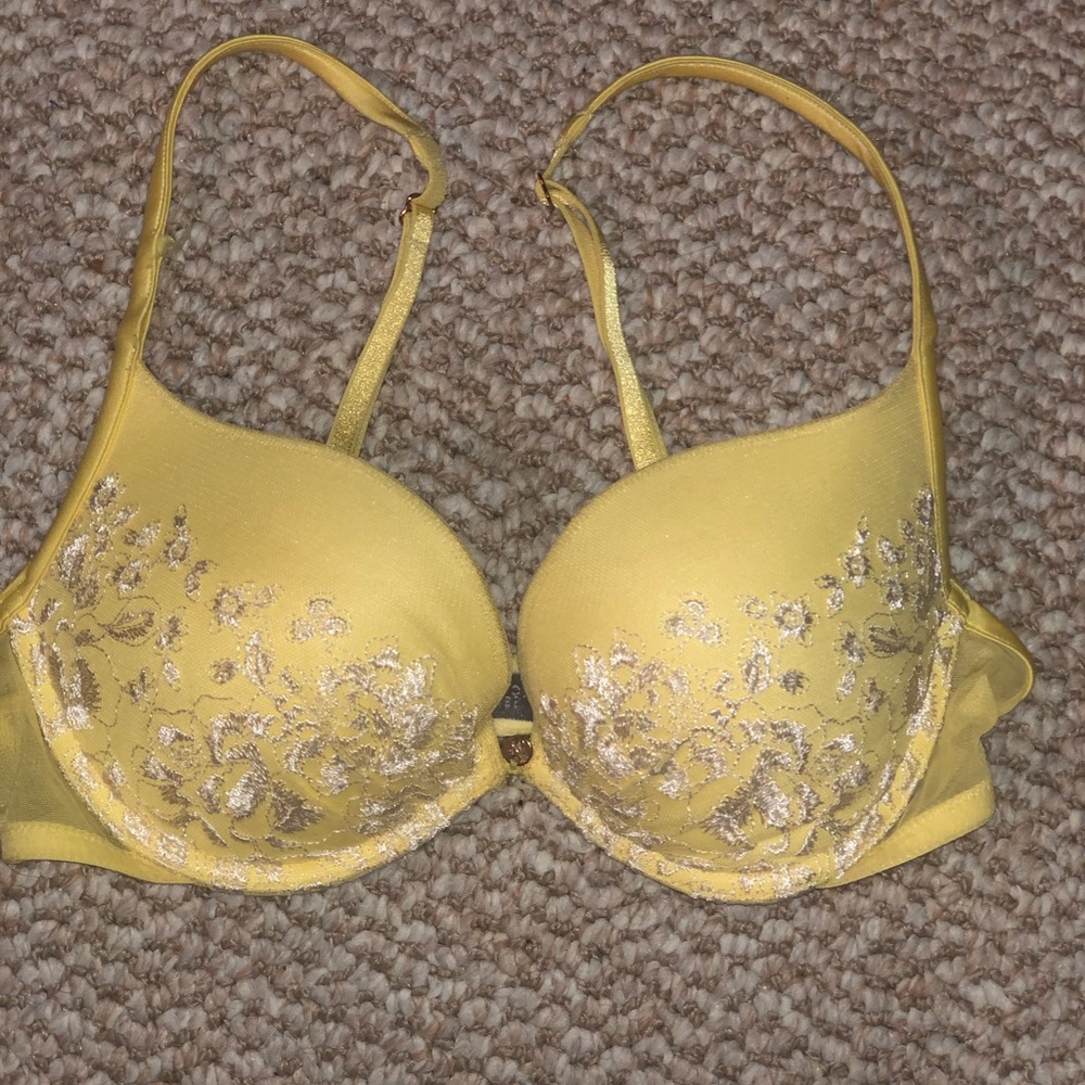 Victoria secret bra NWT